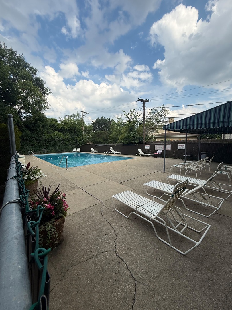 4601 W Touhy Avenue 506 Property Photo 13