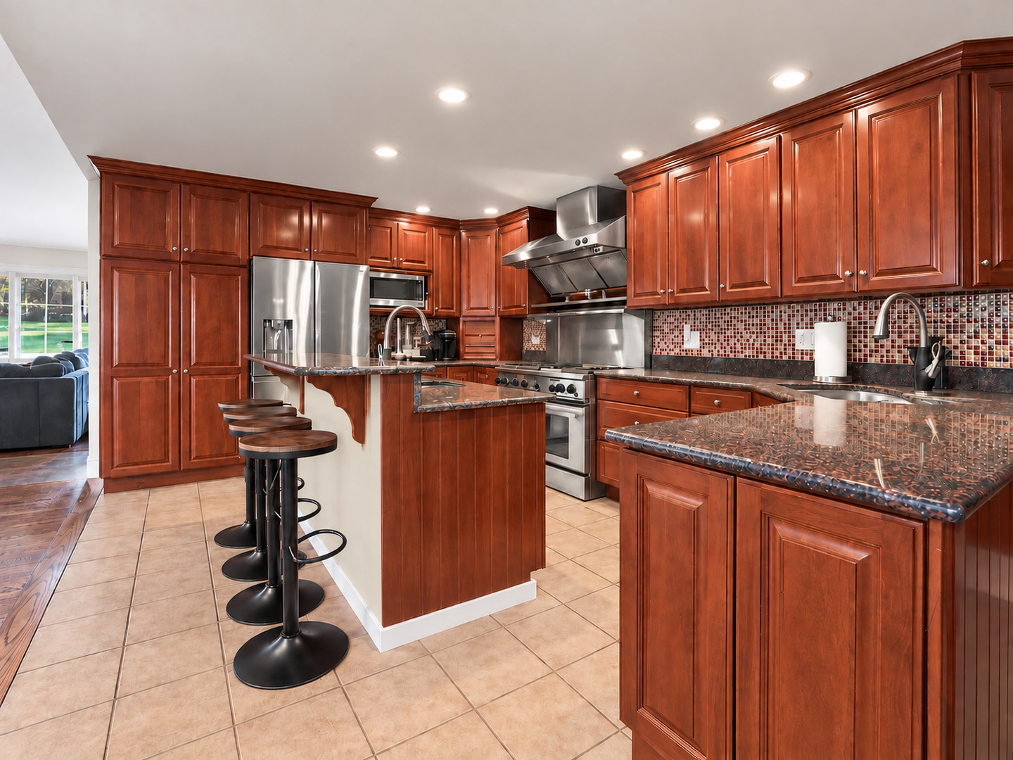215 58th Street Property Photo 4