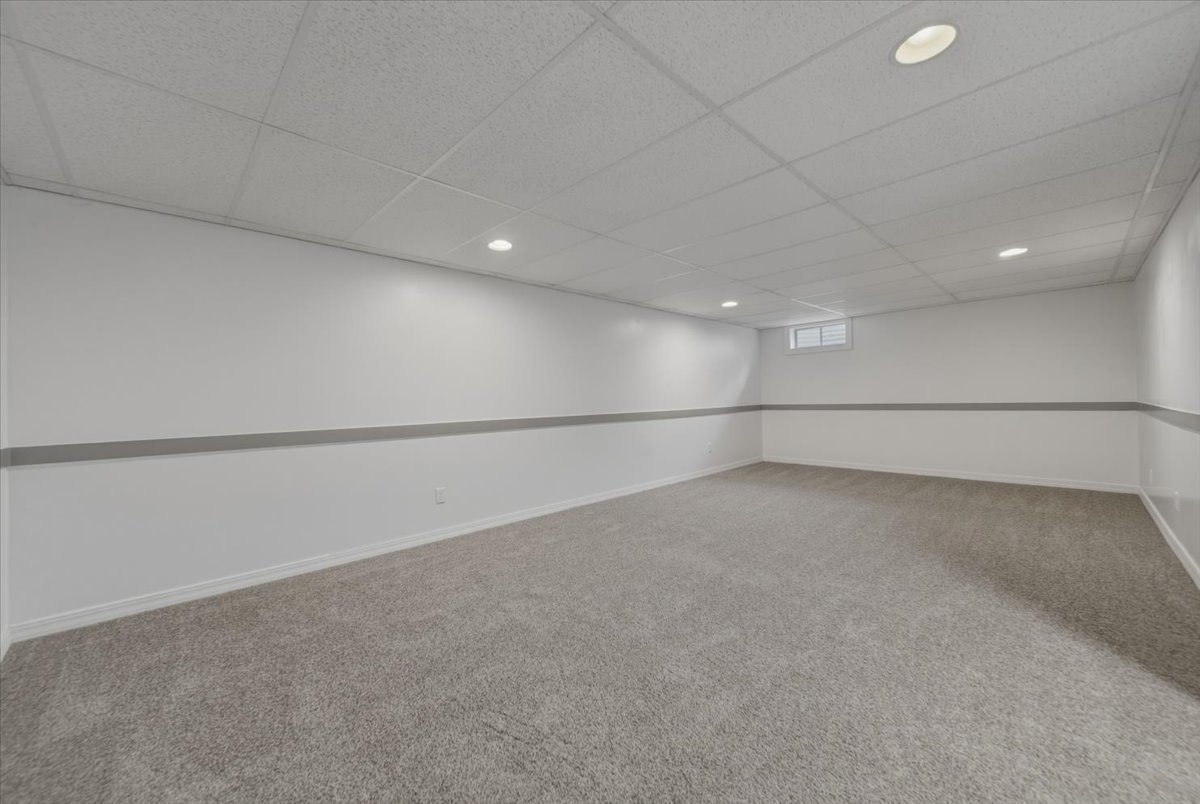1267 Sunnymeade Drive Property Photo 4