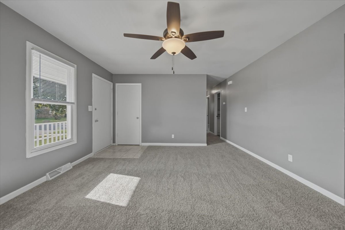 1267 Sunnymeade Drive Property Photo 6