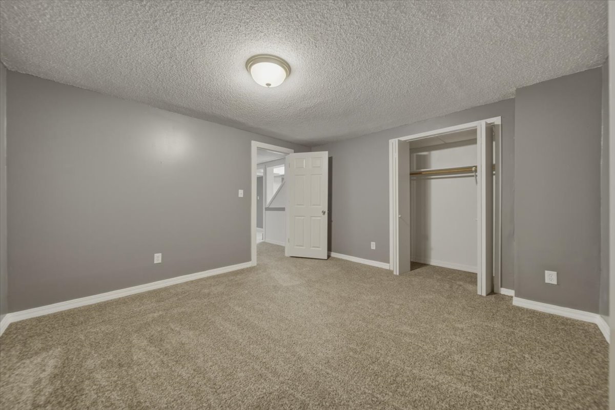 1267 Sunnymeade Drive Property Photo 17