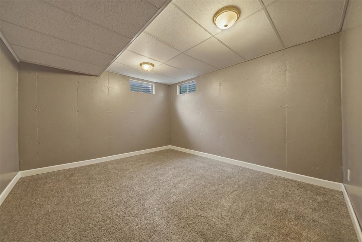 1267 Sunnymeade Drive Property Photo 18