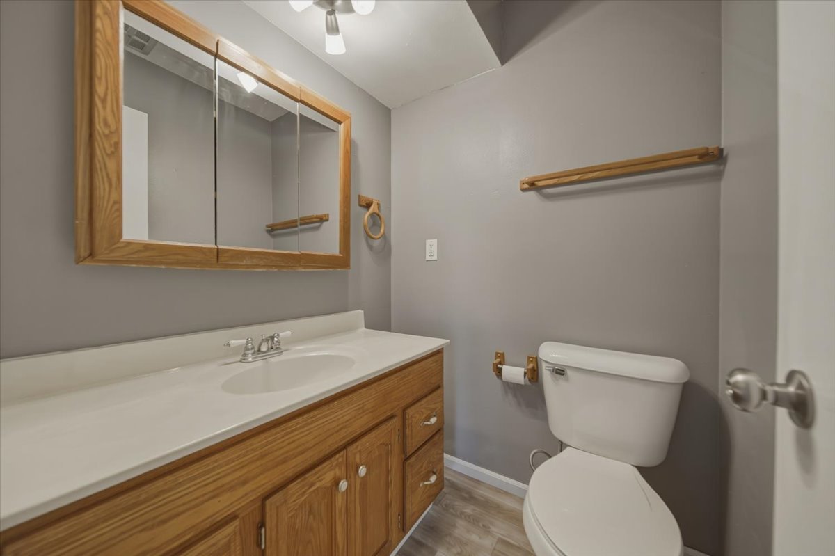 1267 Sunnymeade Drive Property Photo 18