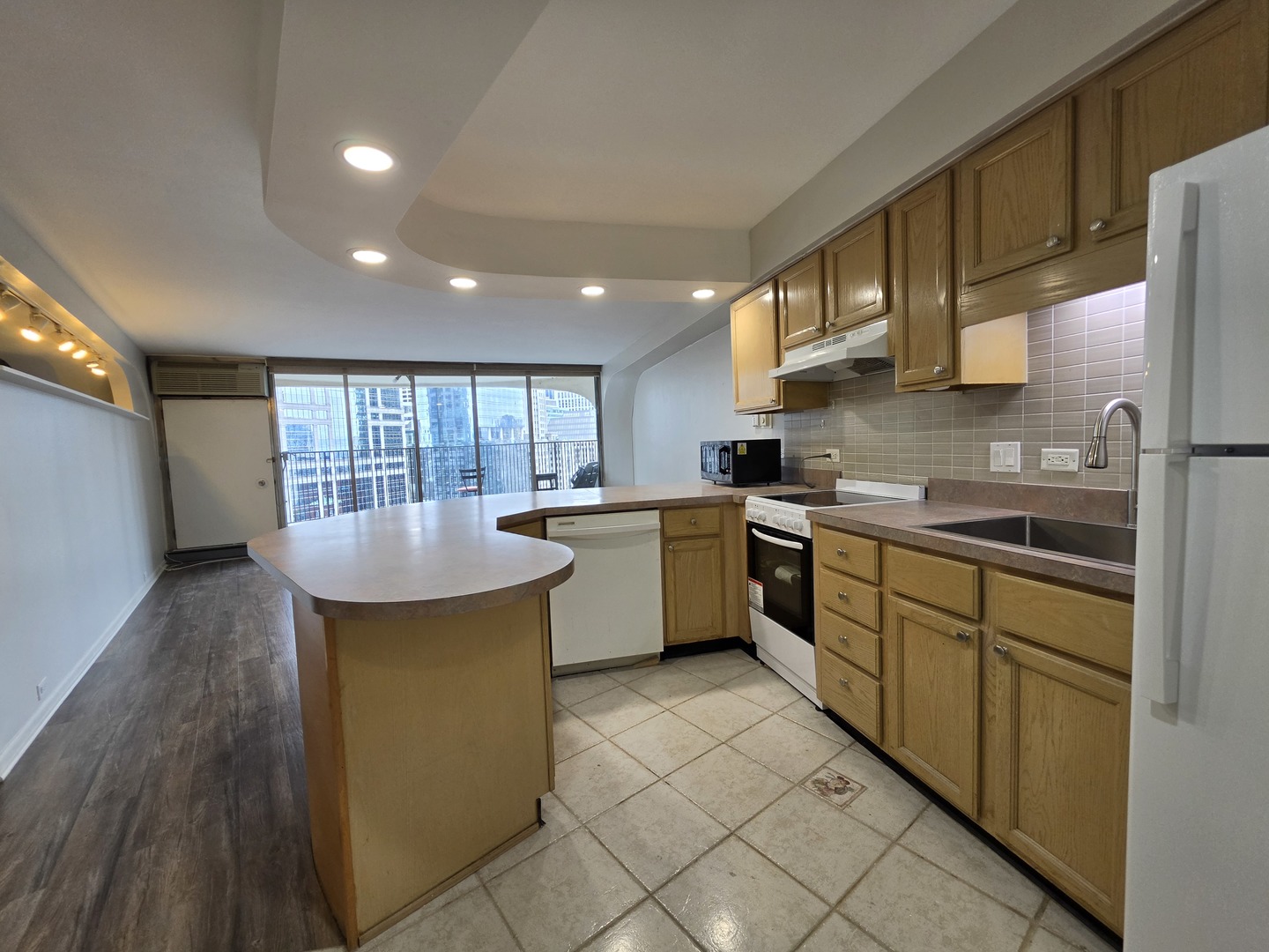 300 N State Street 3012 Property Photo 4