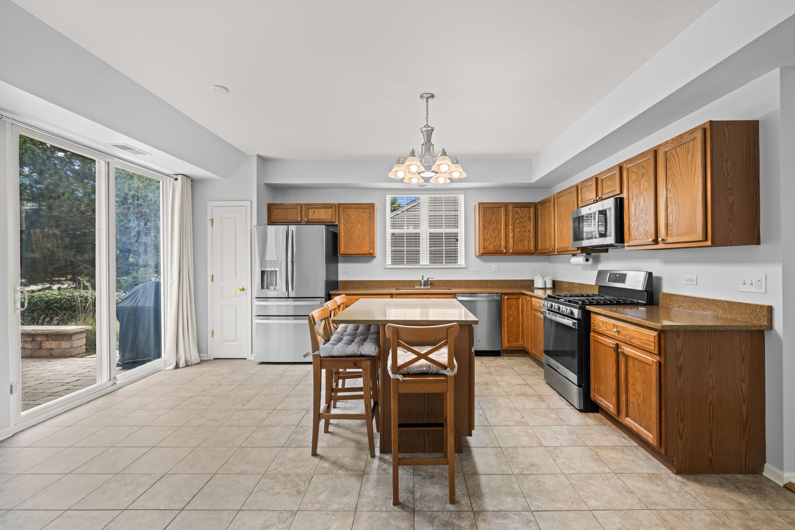 13952 Palisades Avenue Property Photo 11