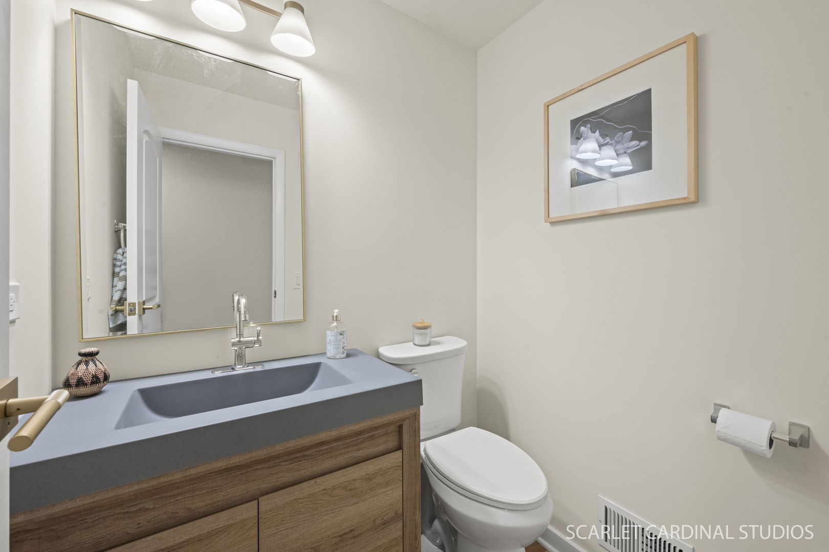 1110 S Fernandez Avenue Property Photo 14