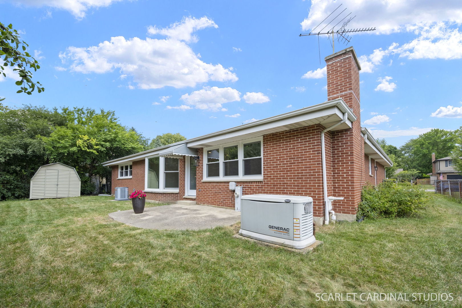1110 S Fernandez Avenue Property Photo 24
