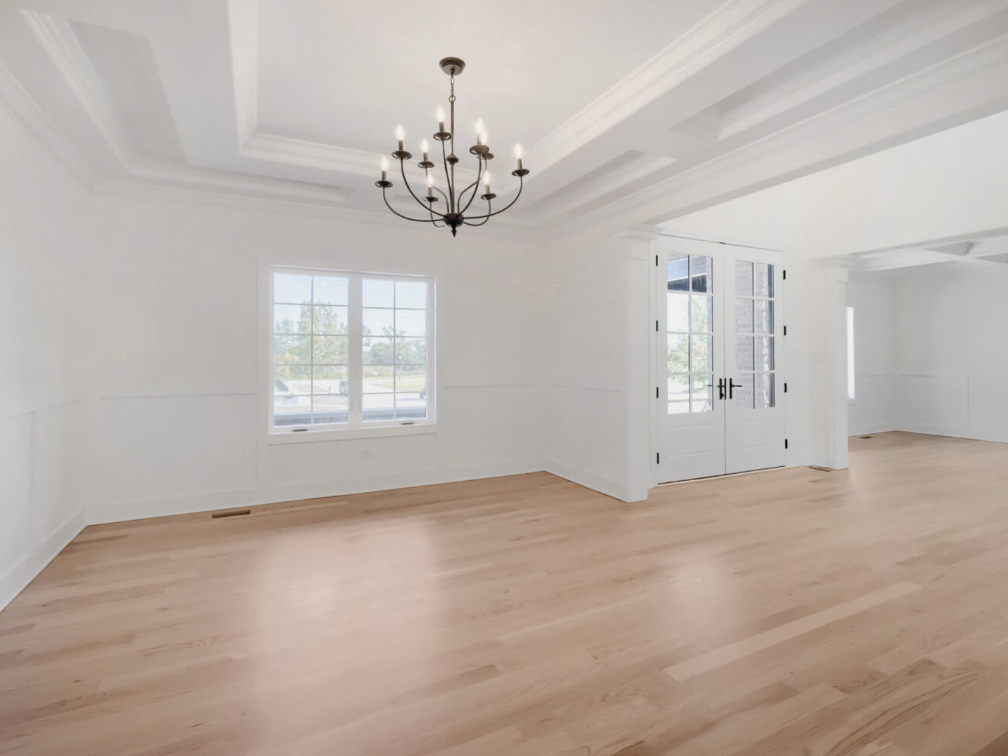 22660 Frontier Court Property Photo 4