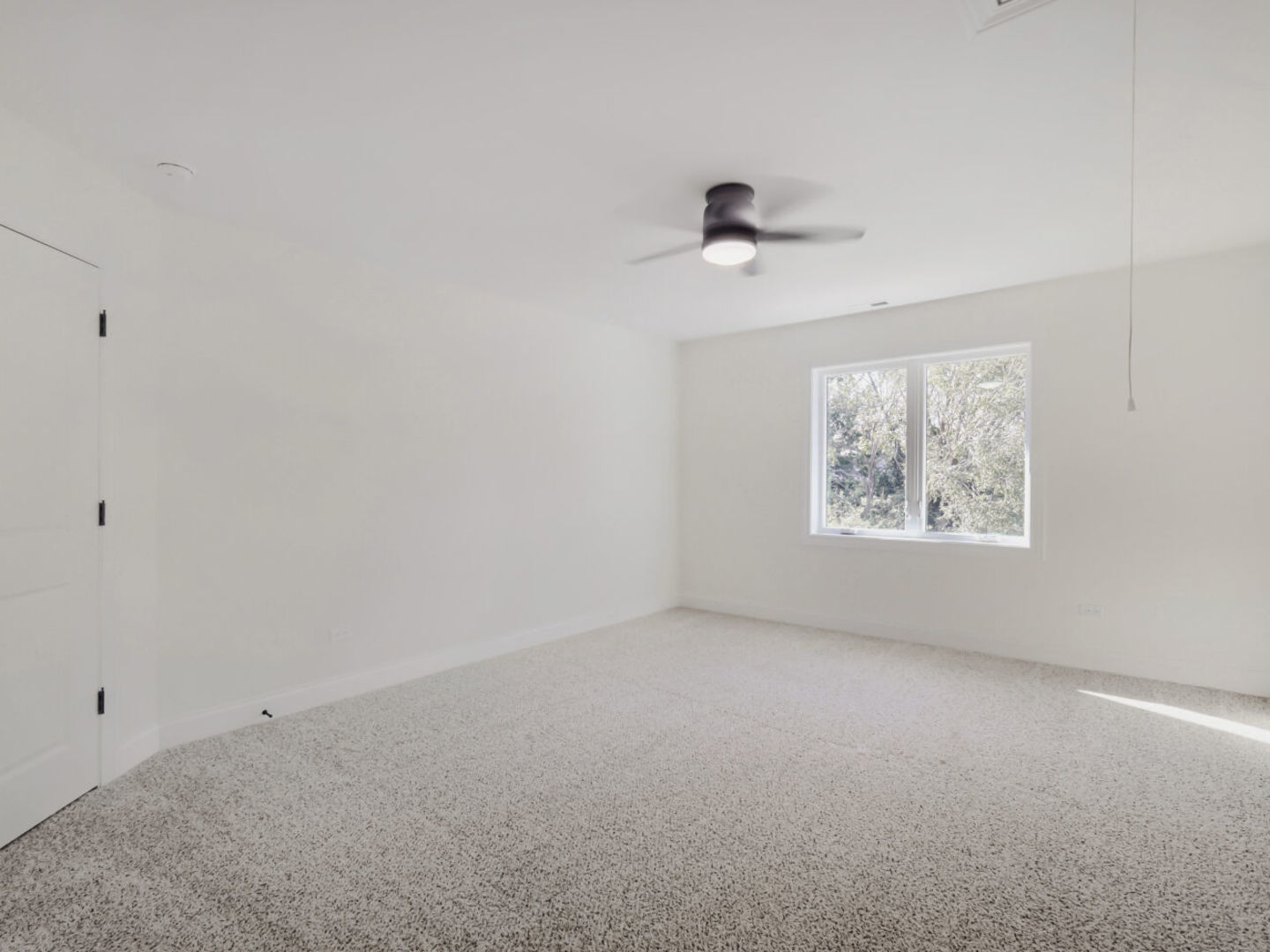 22660 Frontier Court Property Photo 17