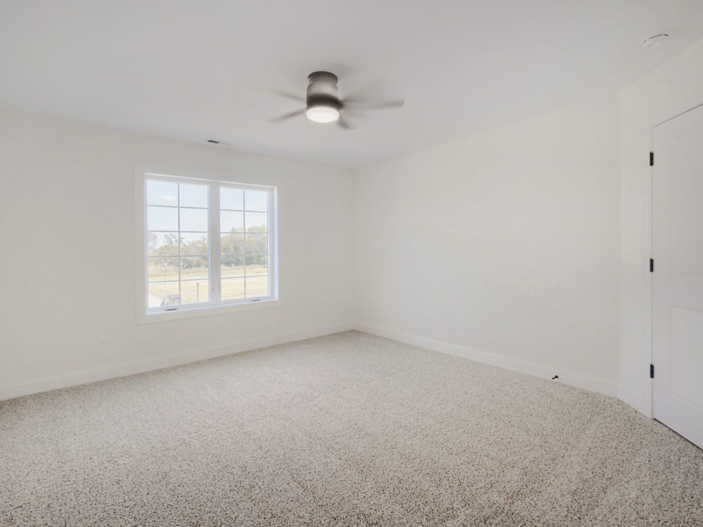 22660 Frontier Court Property Photo 18