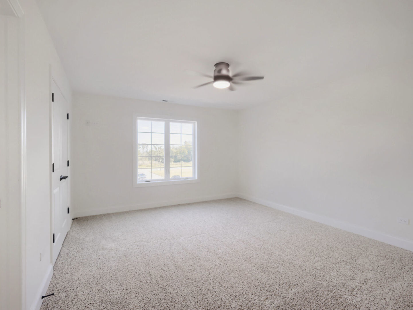22660 Frontier Court Property Photo 19