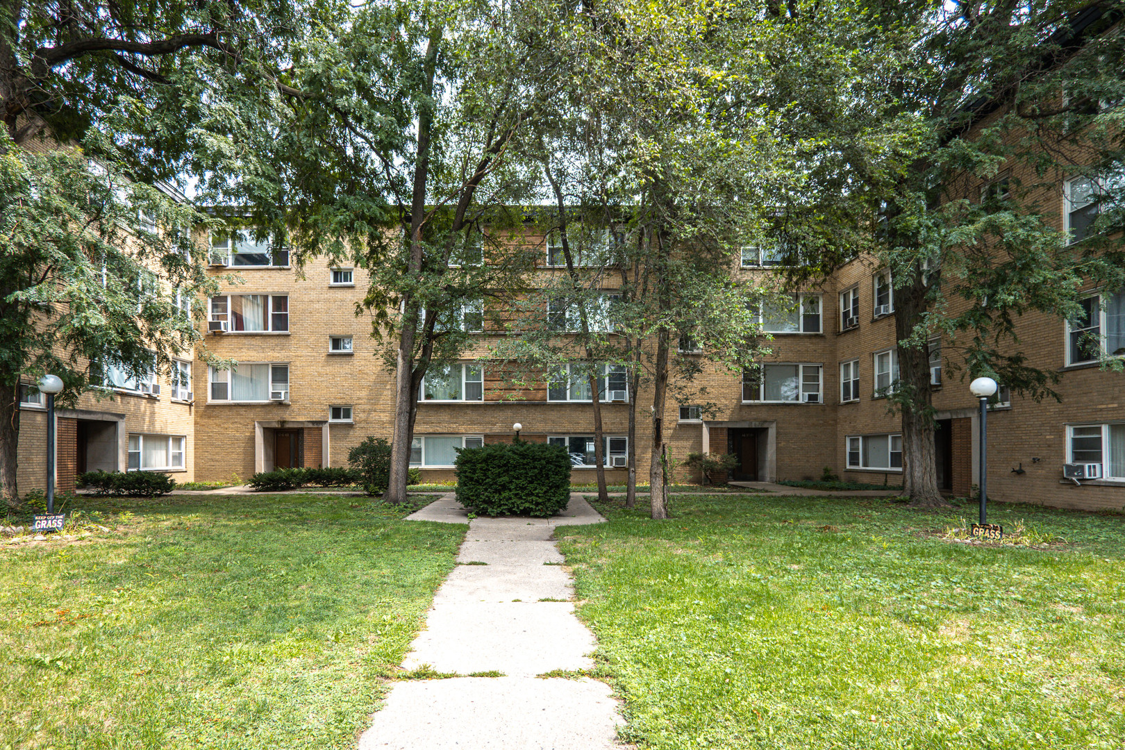 6139 N Seeley Avenue G Property Photo 1