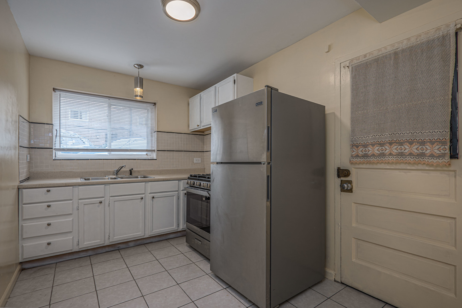 6139 N Seeley Avenue G Property Photo 5
