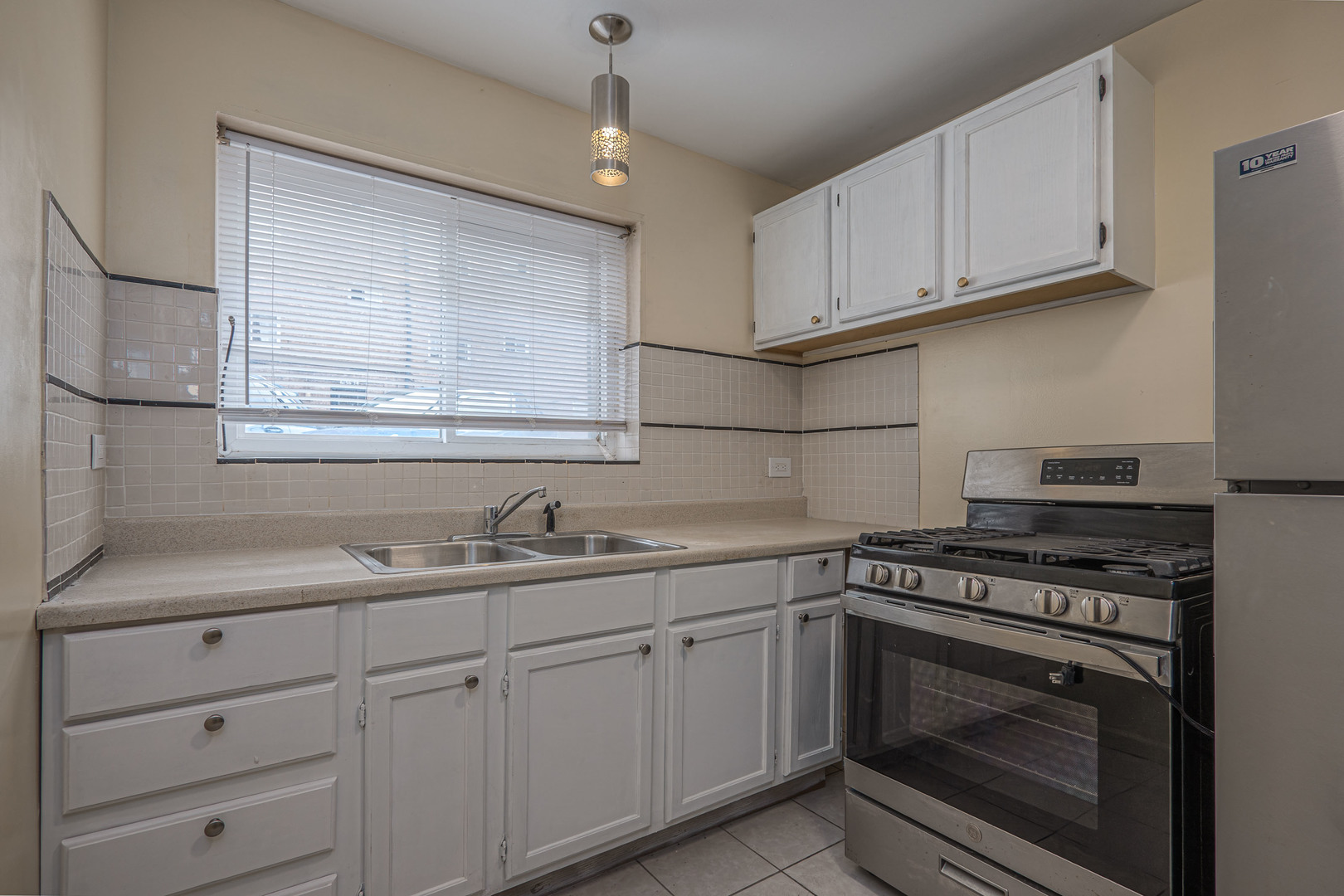 6139 N Seeley Avenue G Property Photo 6