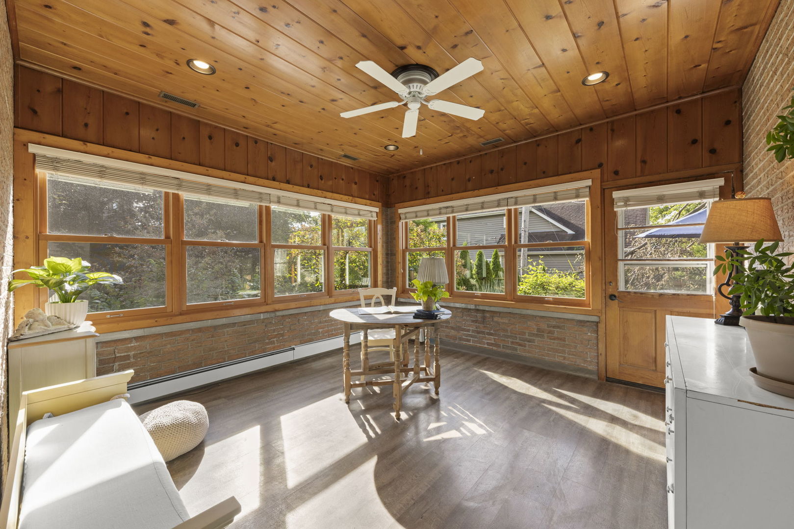304 S Loomis Street Property Photo 13