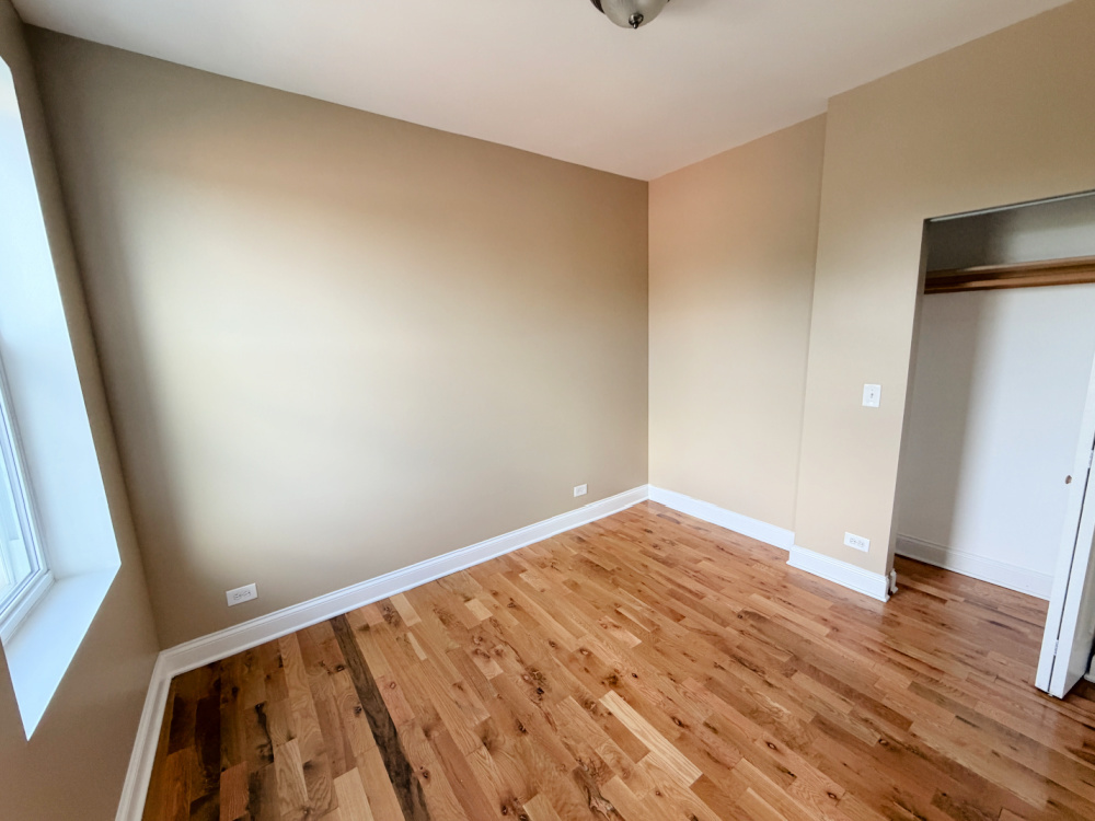 4551 N Pulaski Road 3s Property Photo 5