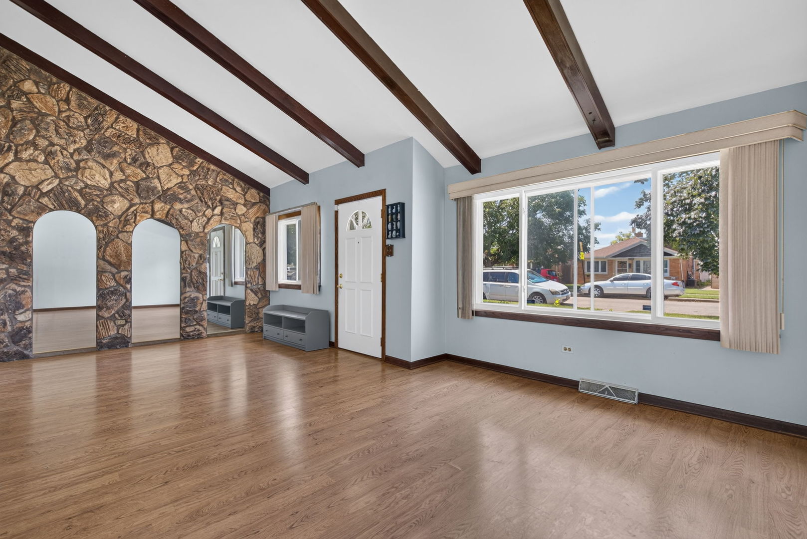 5941 S Parkside Avenue Property Photo 4