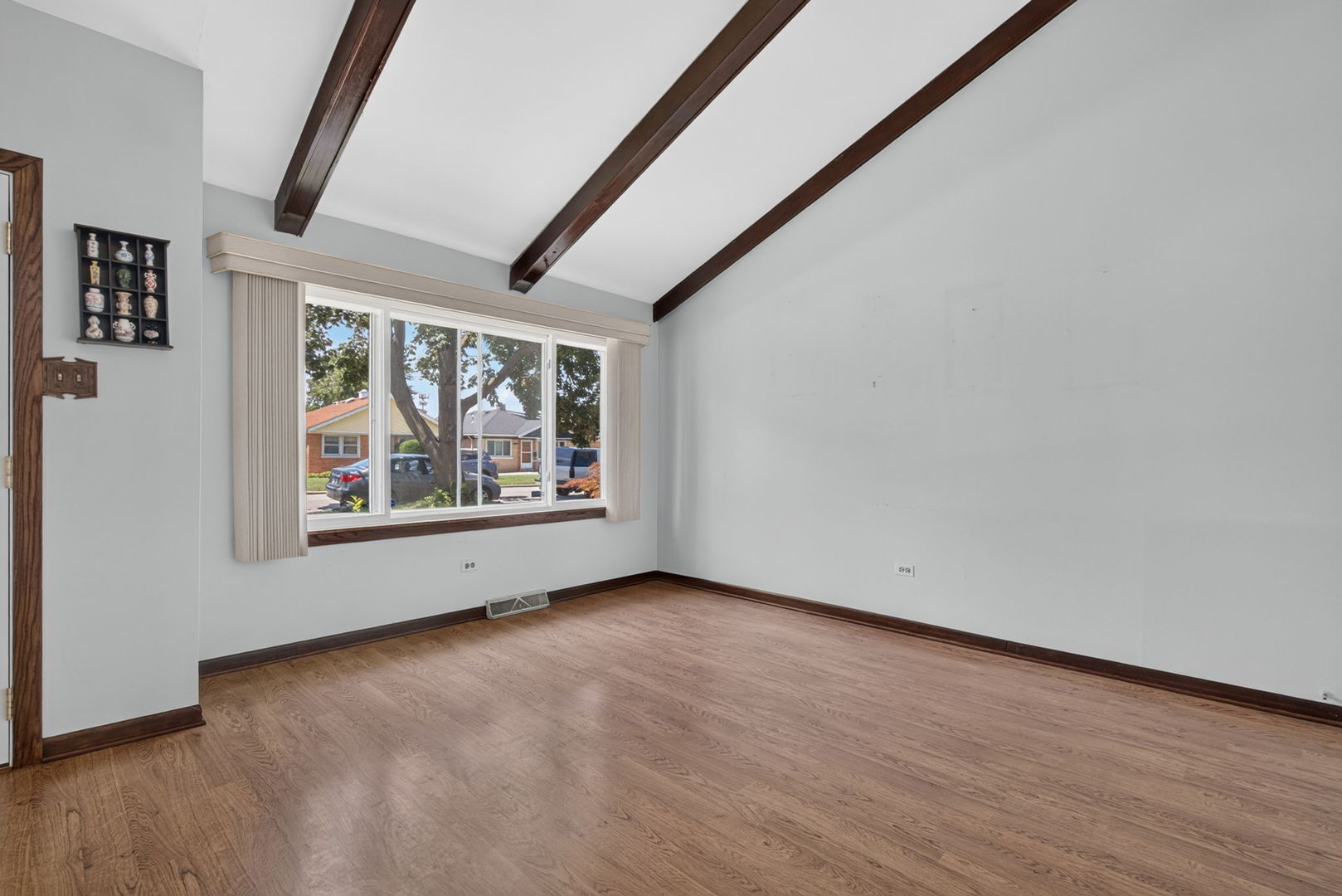 5941 S Parkside Avenue Property Photo 6