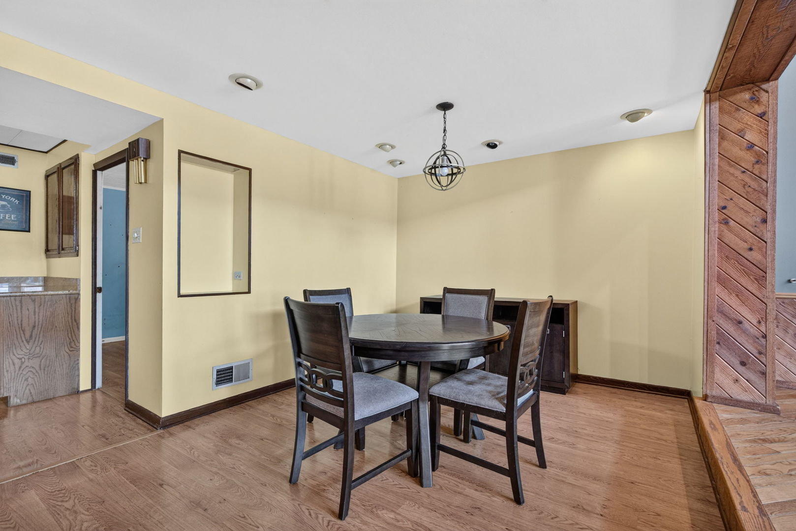 5941 S Parkside Avenue Property Photo 18