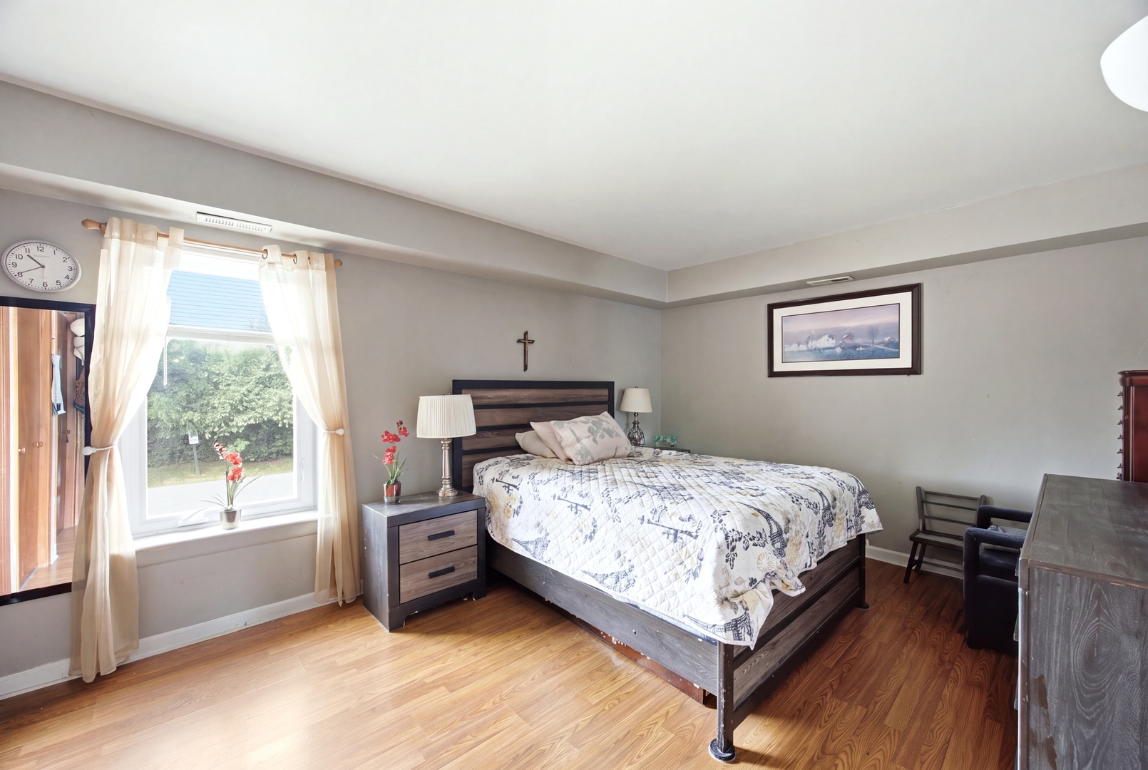 731 E Fullerton Avenue 204 Property Photo 11