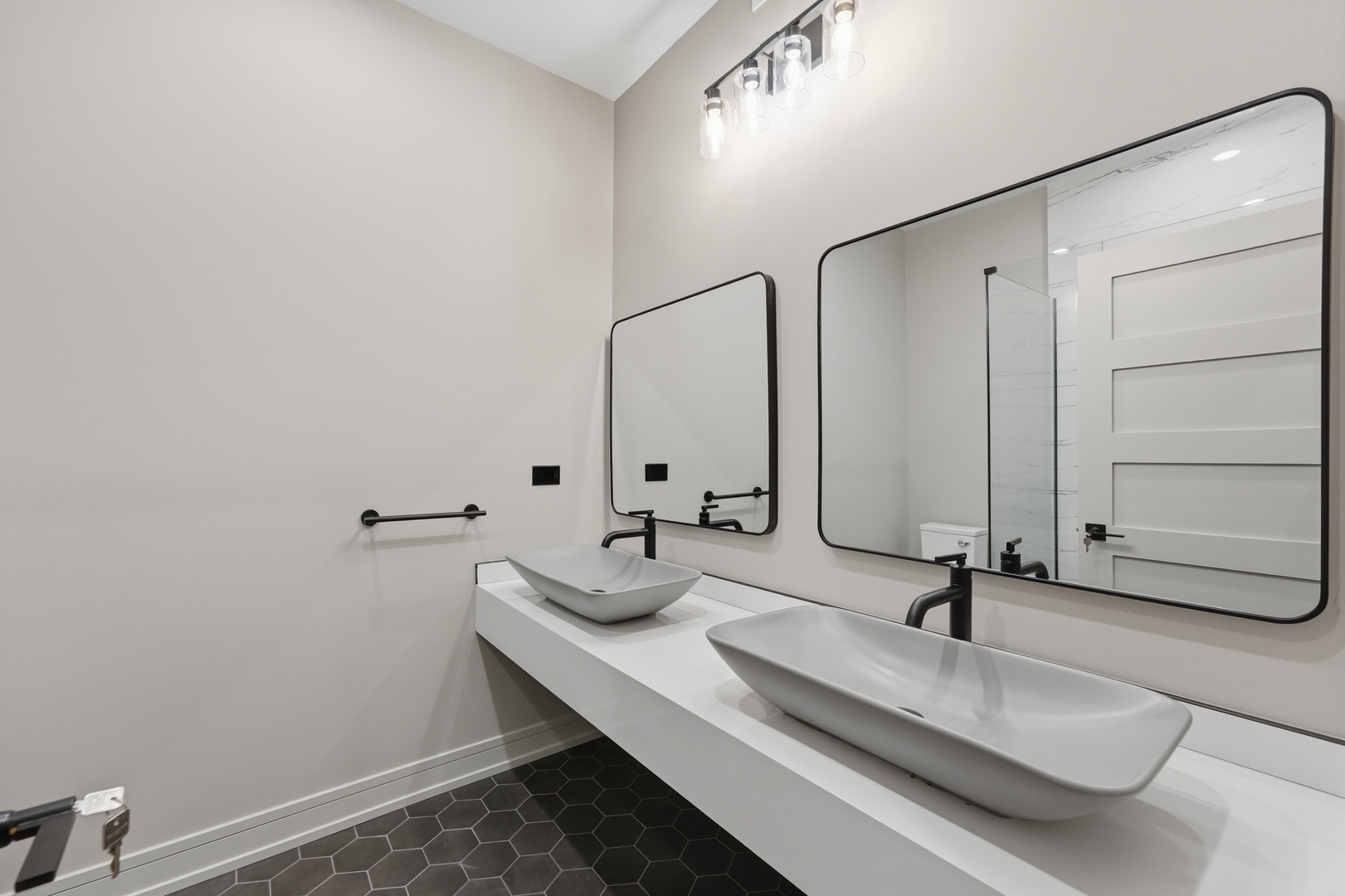 671 W Lake Cook Road Property Photo 20