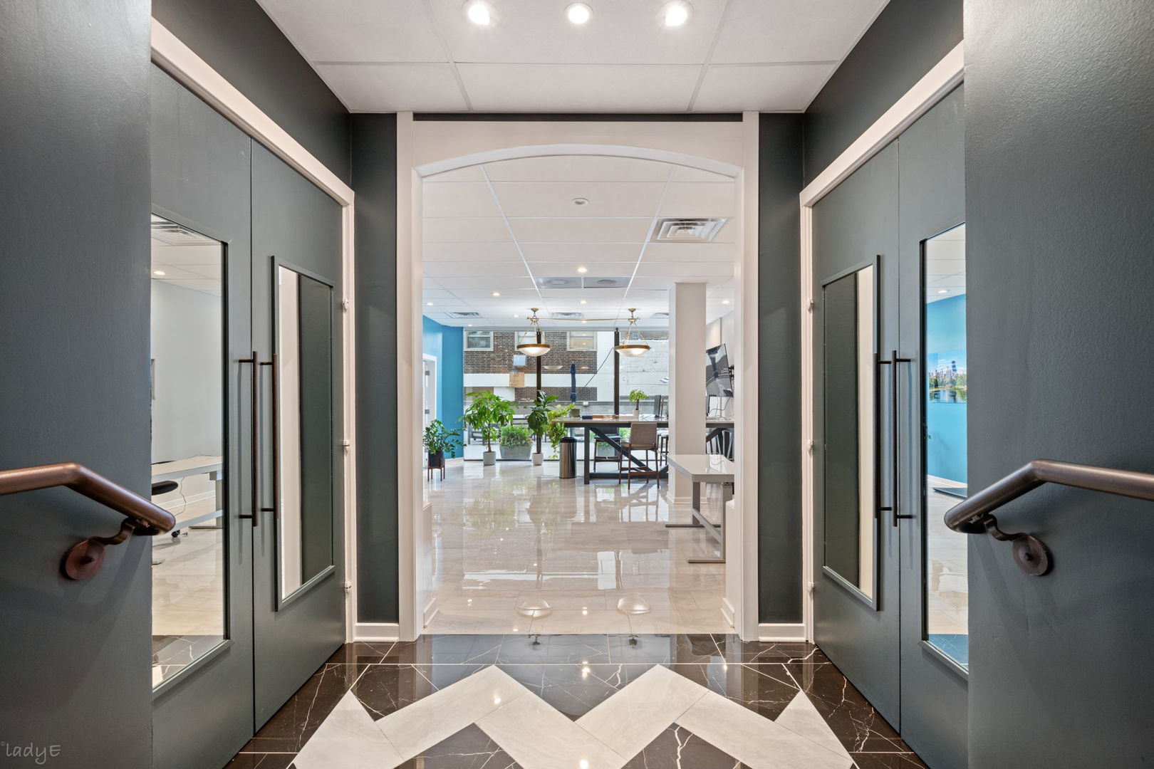 3200 N Lake Shore Drive 200 Property Photo 2