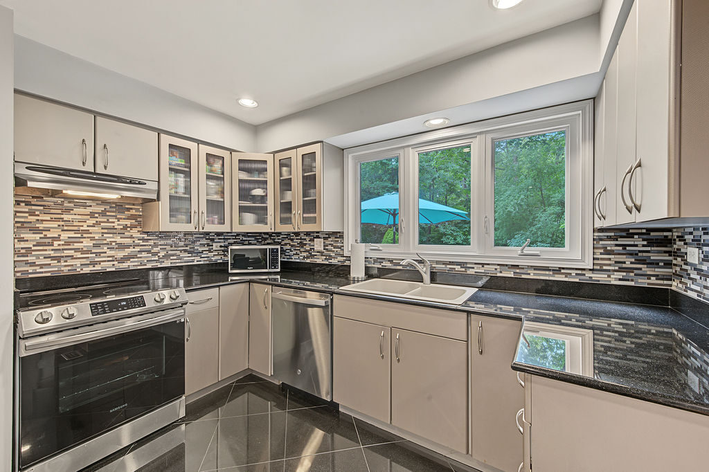 6 Dogwood Road Property Photo 10