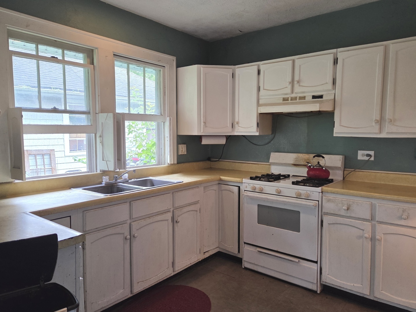 4525 Main Street Property Photo 12
