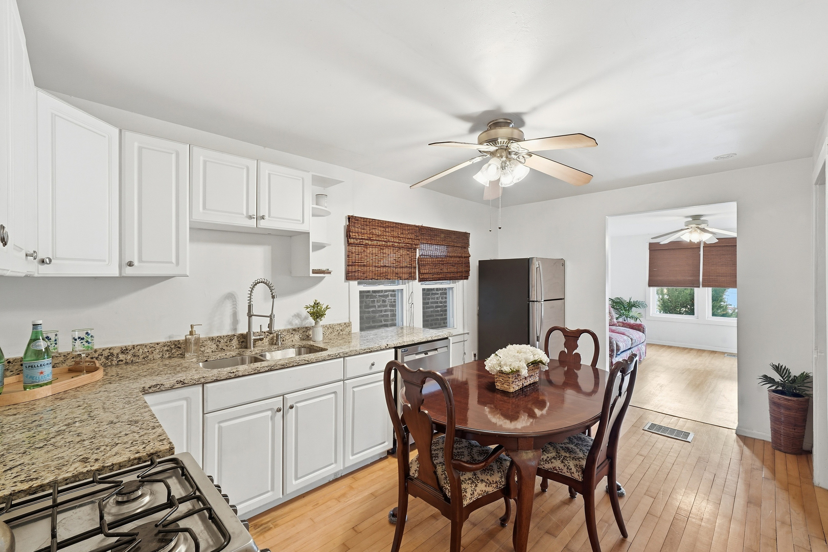 4555 S Halsted Street Property Photo 6