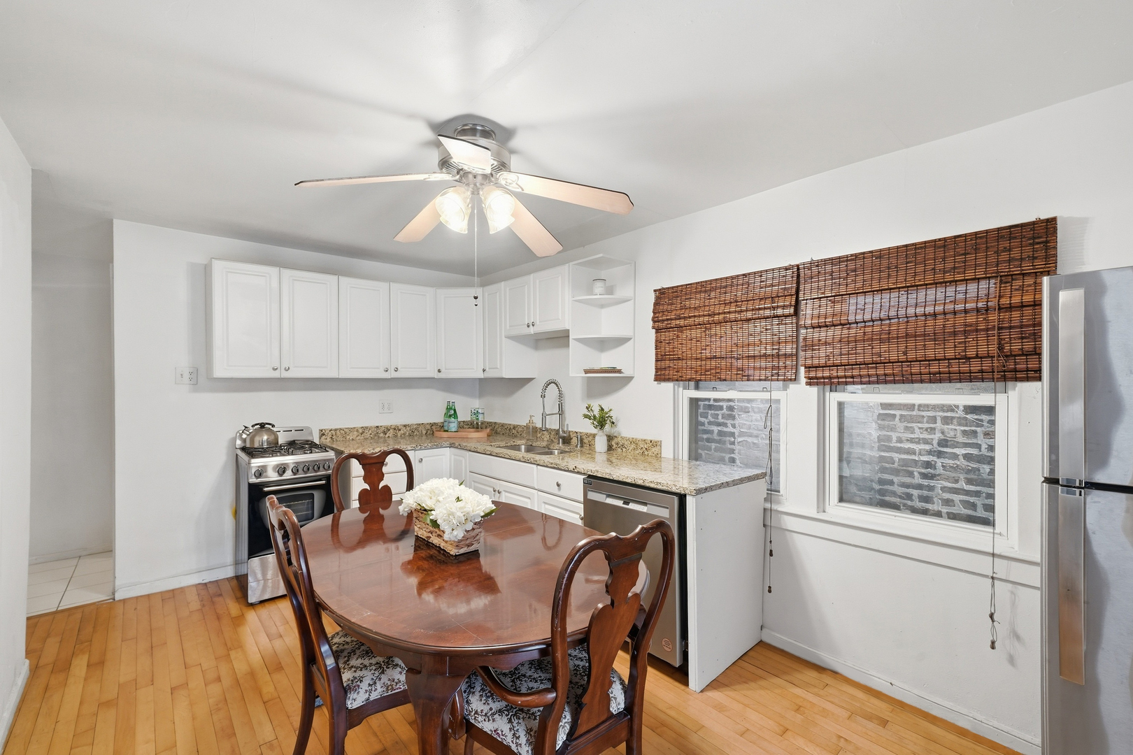 4555 S Halsted Street Property Photo 7