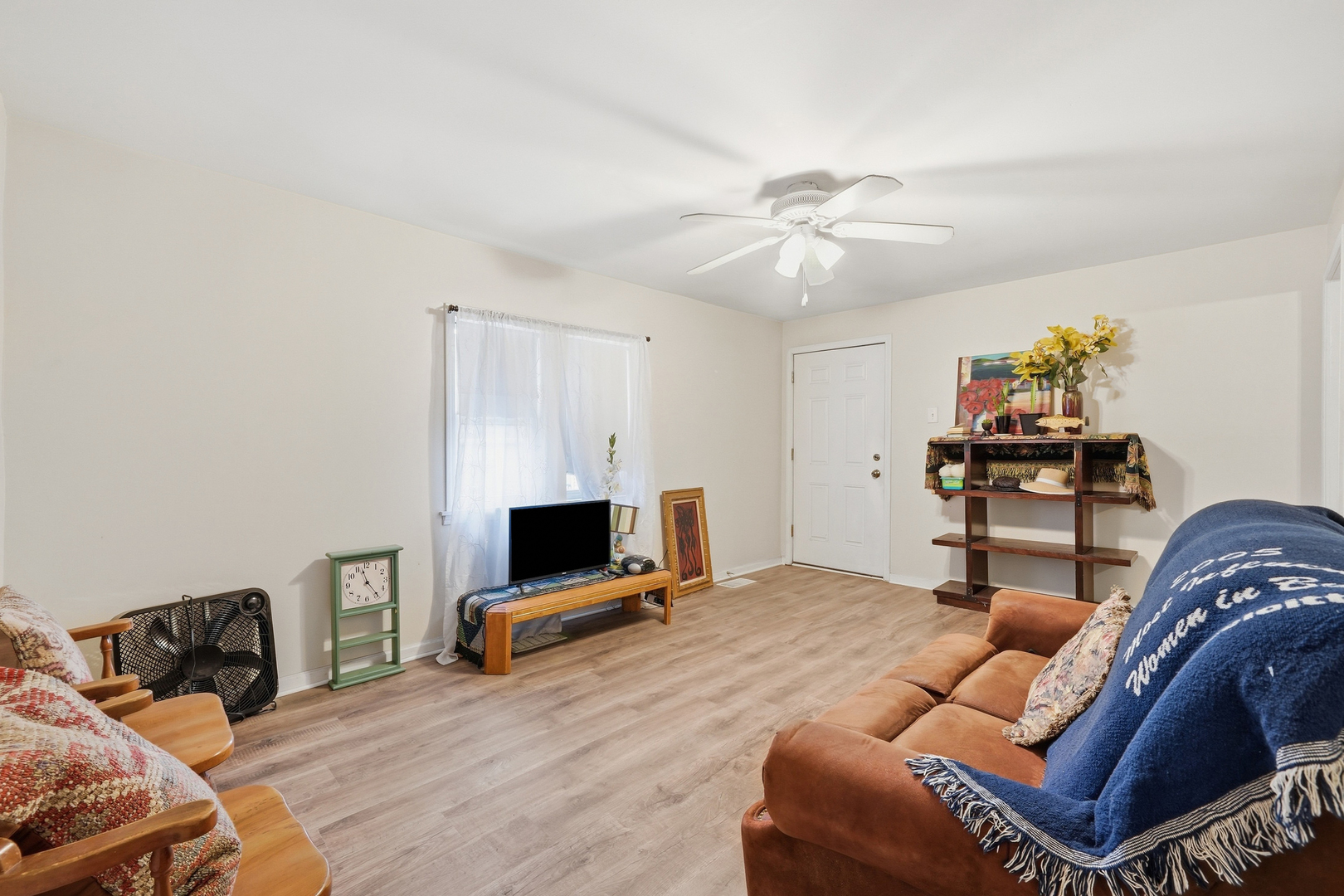 4555 S Halsted Street Property Photo 16