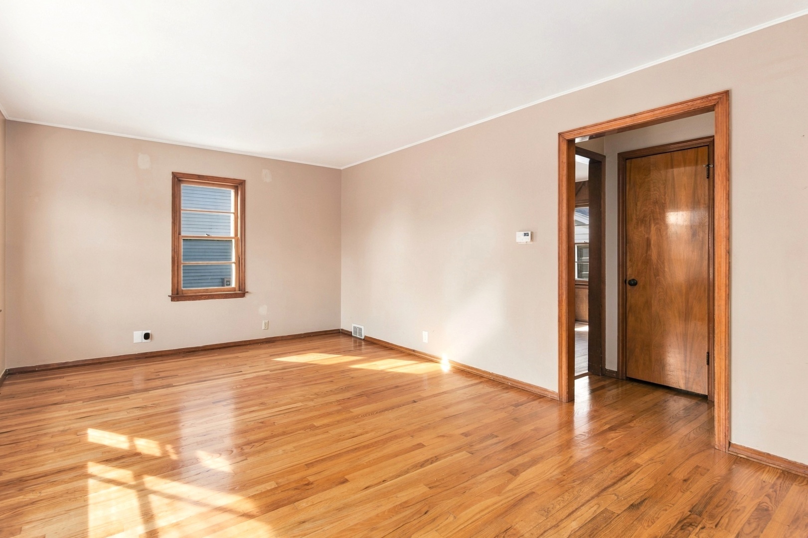 124 Riverside Drive Property Photo 5