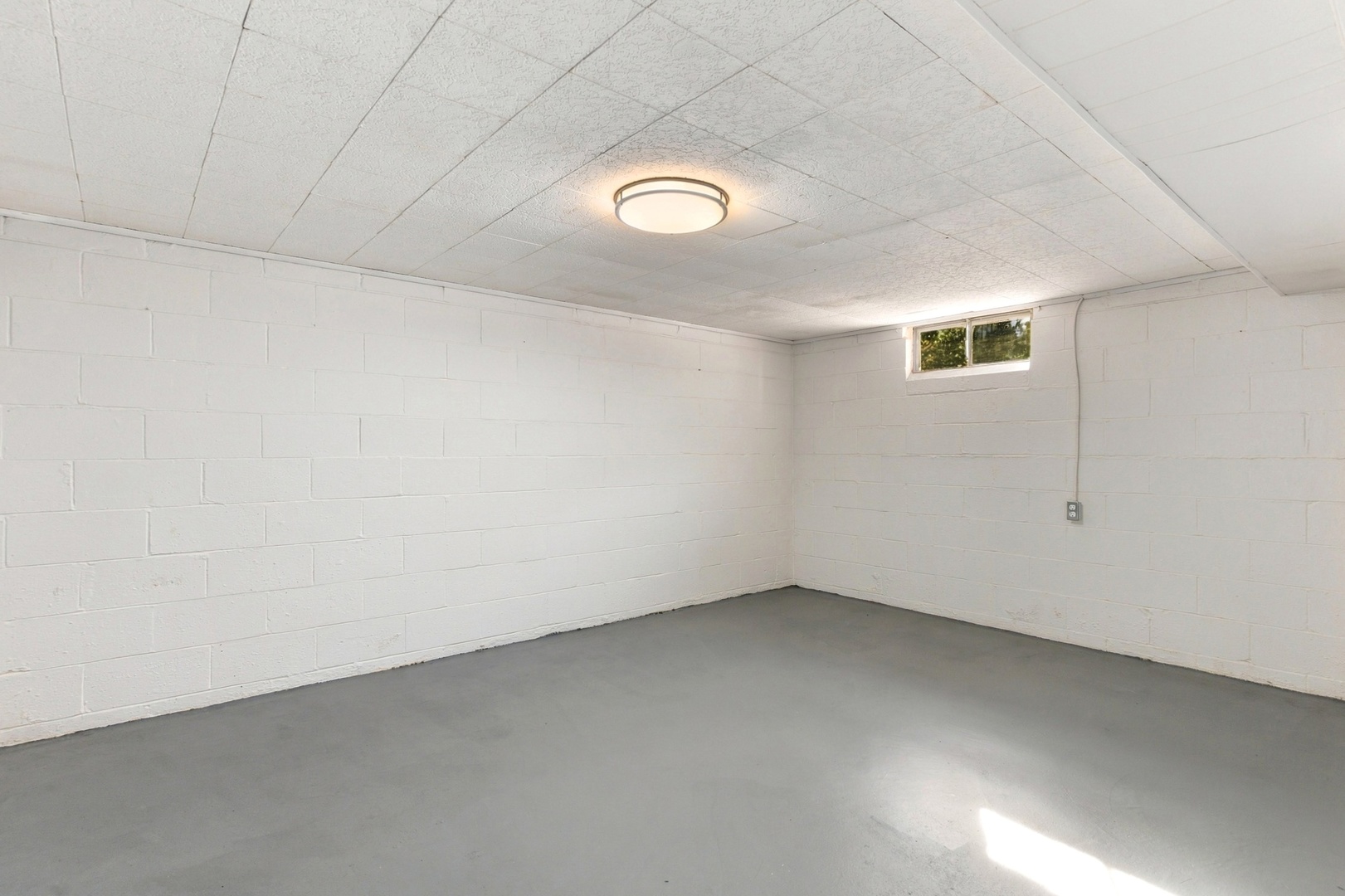 124 Riverside Drive Property Photo 13