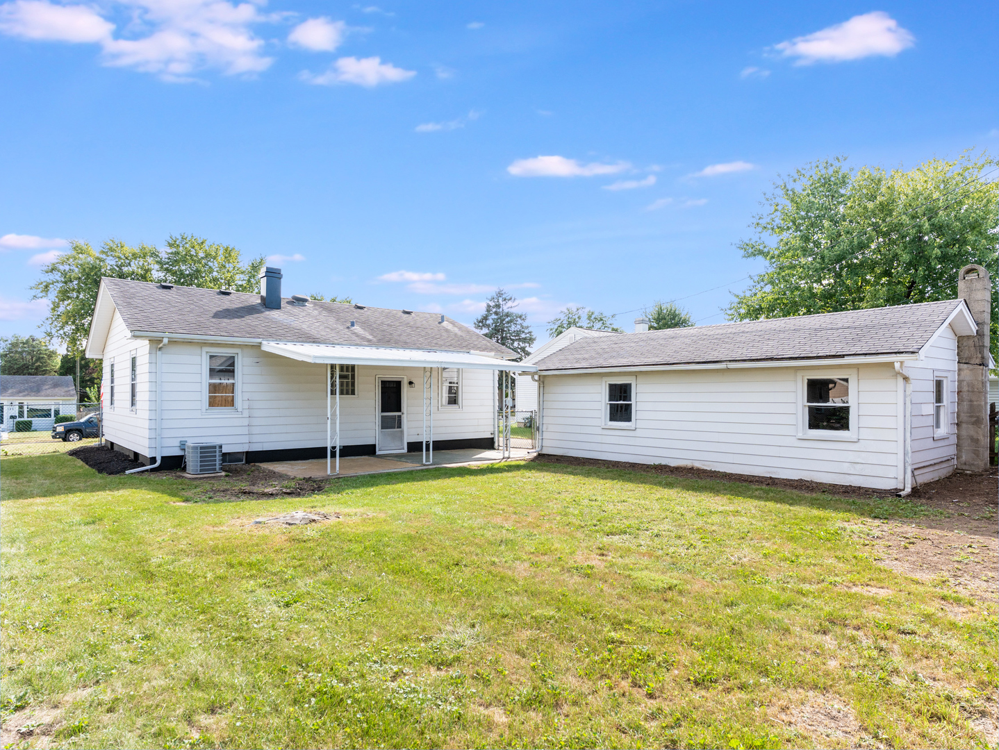 124 Riverside Drive Property Photo 17