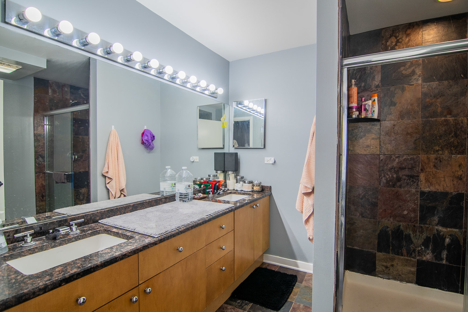 4537 S Drexel Boulevard 604 Property Photo 10
