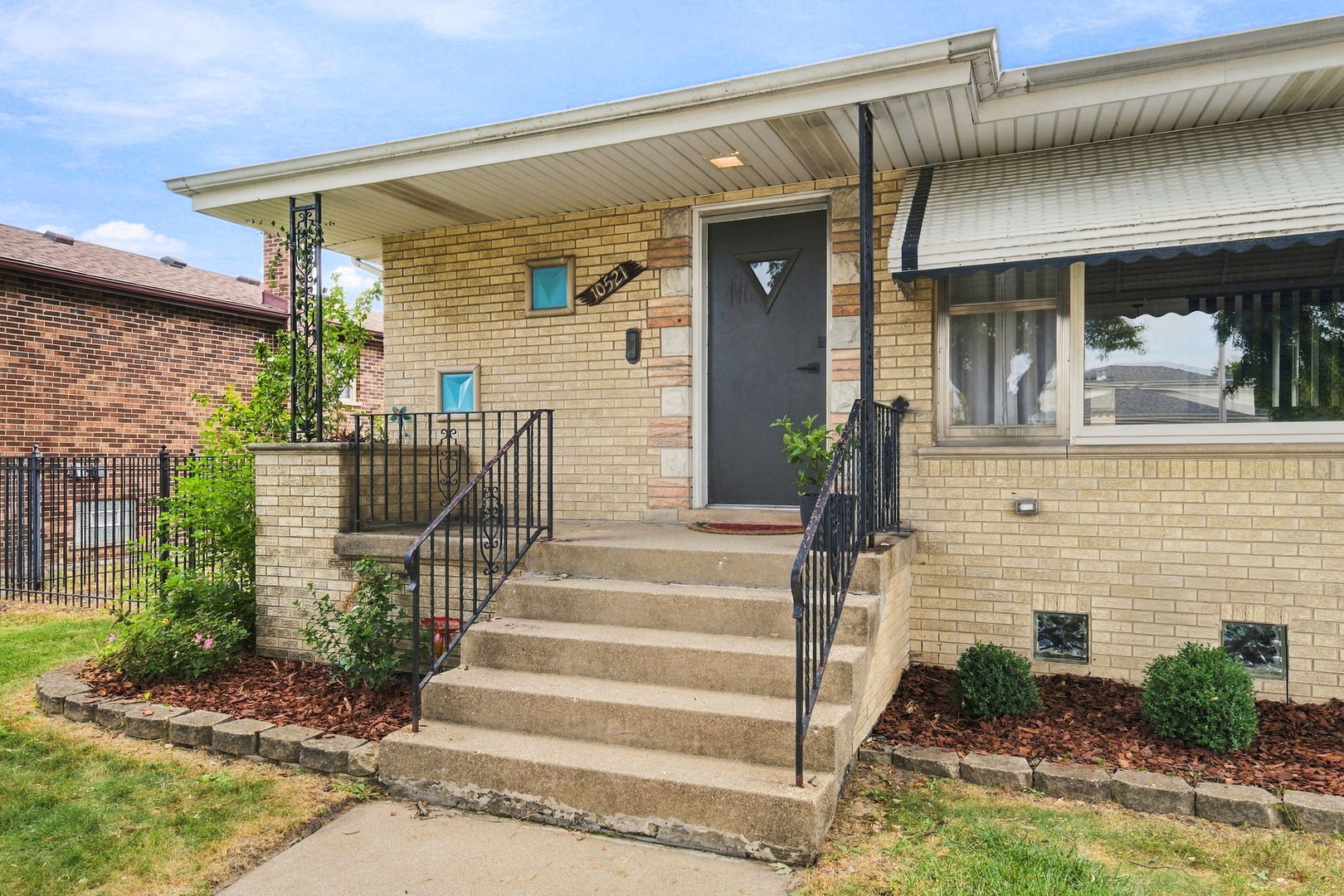 10521 Lavergne Avenue Property Photo 3