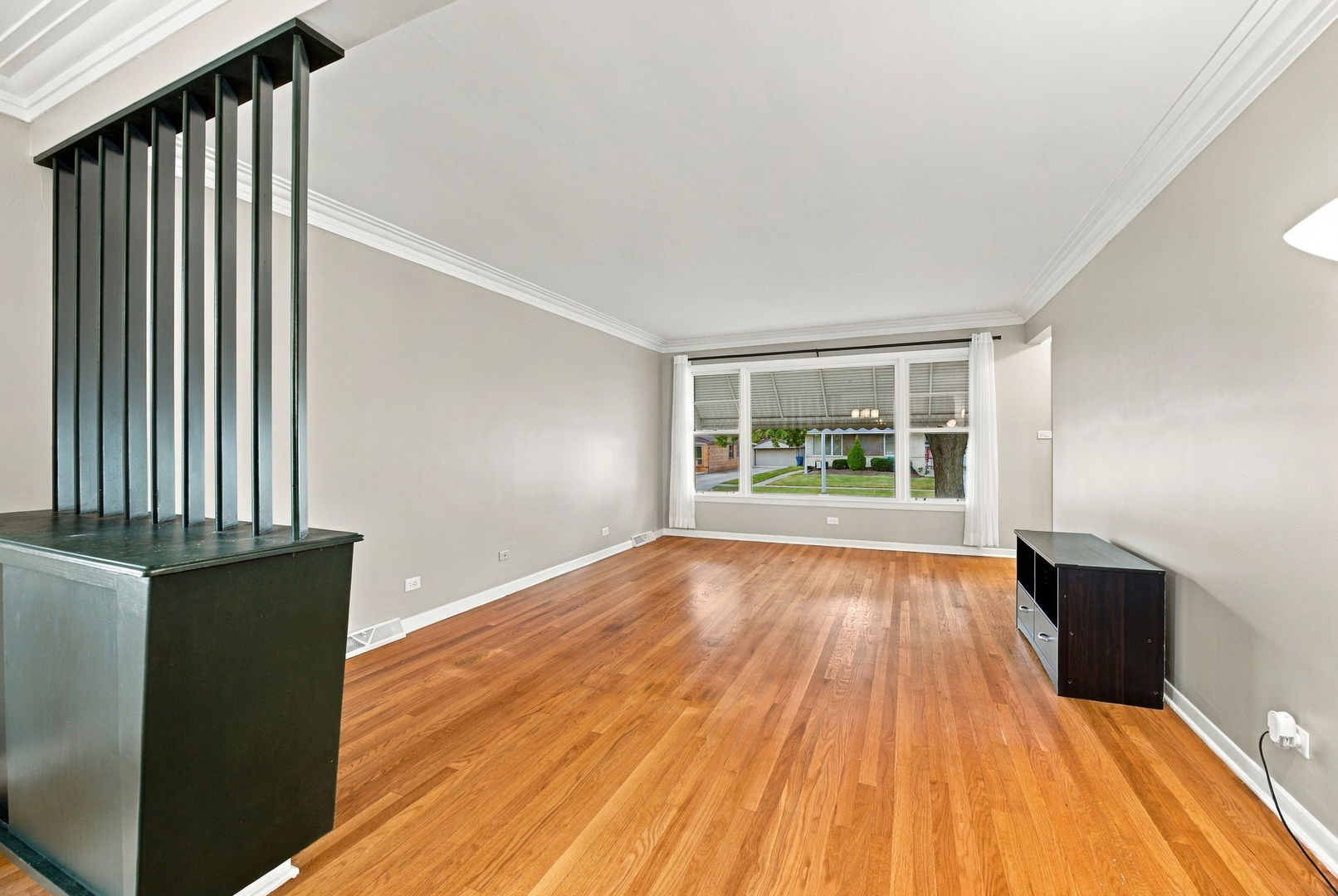 10521 Lavergne Avenue Property Photo 7