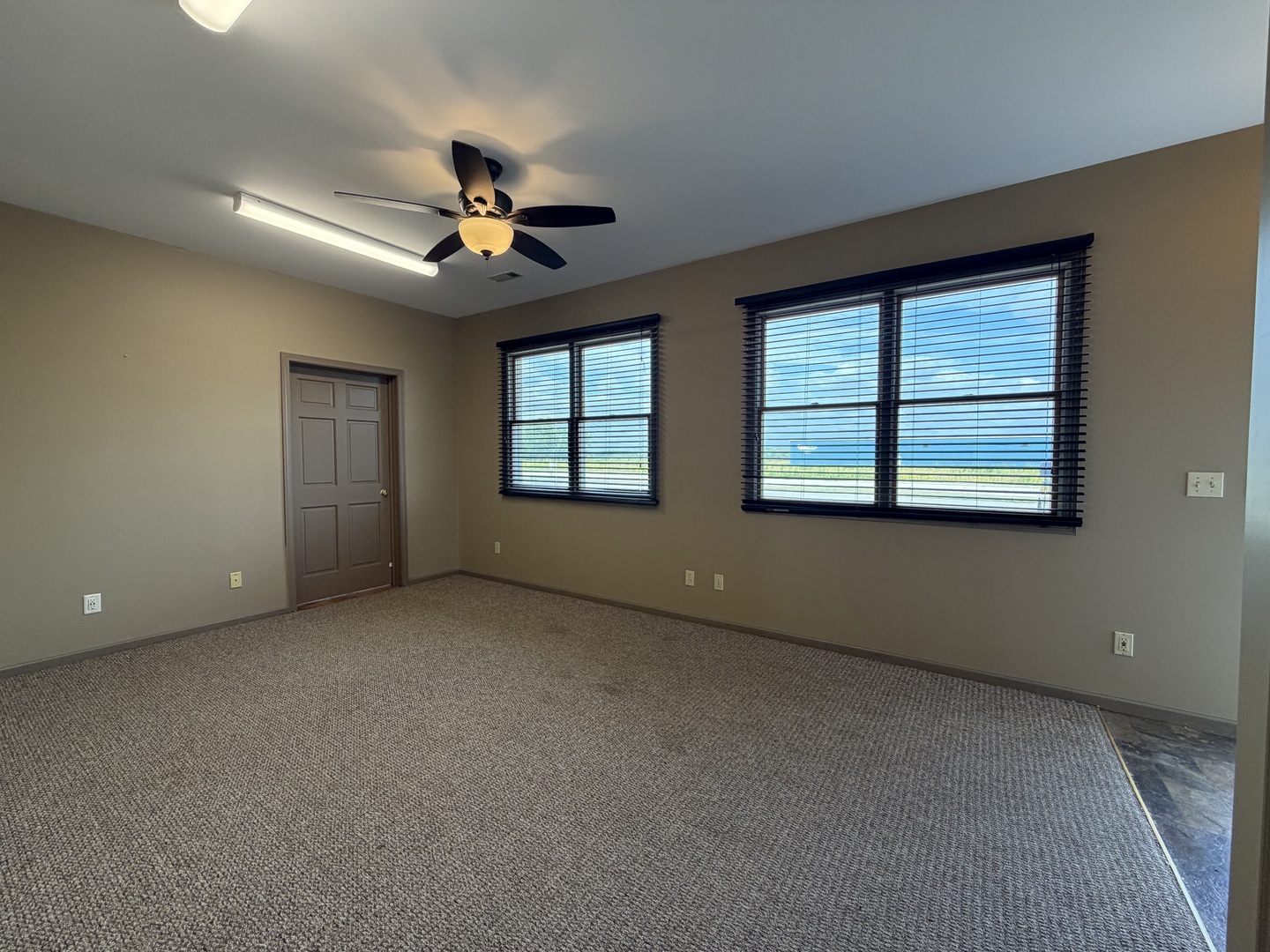 978 Crosby Avenue Property Photo 9