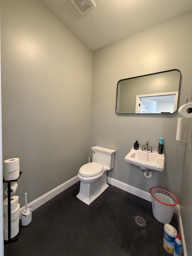 978 Crosby Avenue Property Photo 16