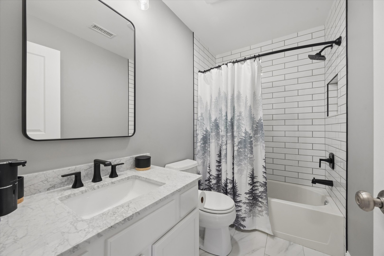 111 Arboretum Drive Property Photo 15