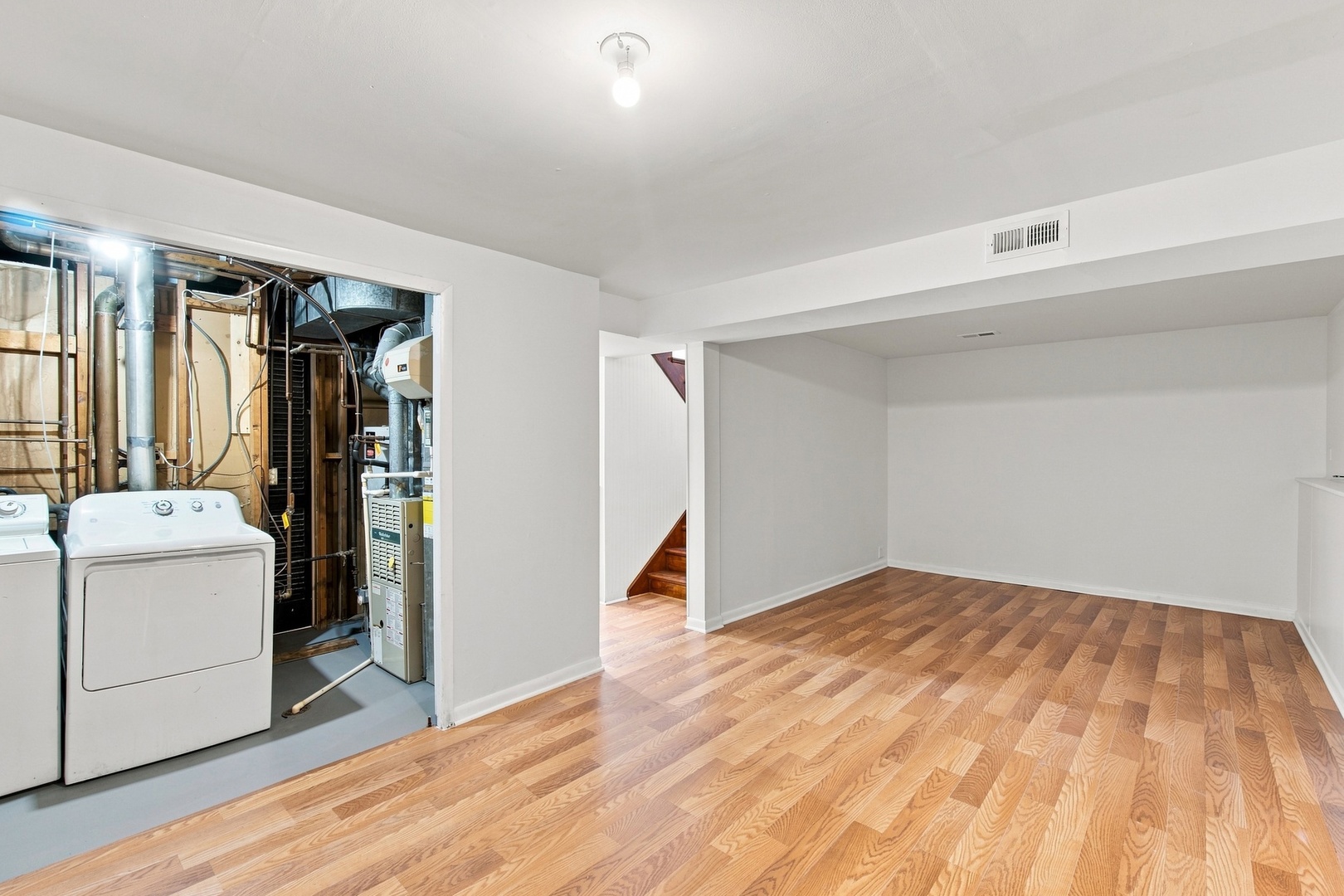 736 Dickens Avenue Property Photo 25