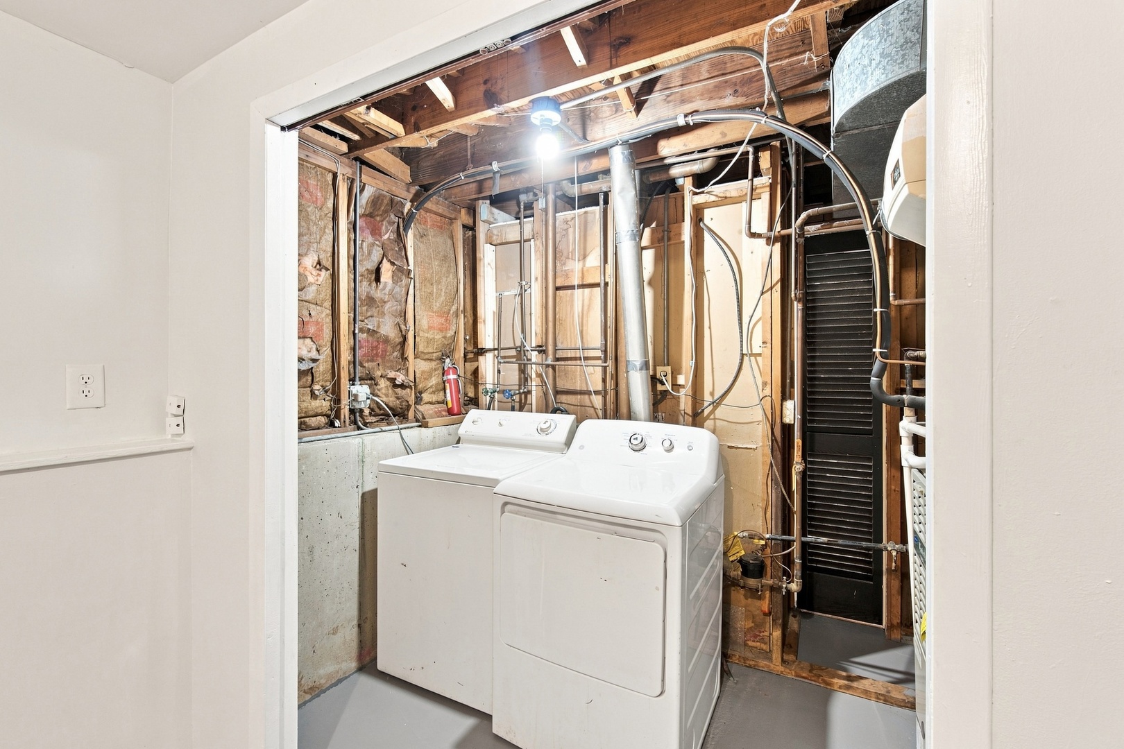 736 Dickens Avenue Property Photo 26