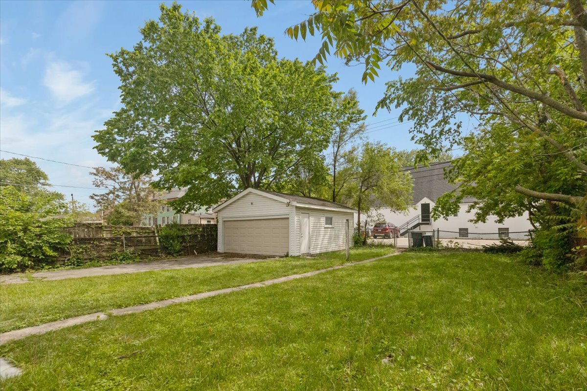 1912 Emerson Street Property Photo 30