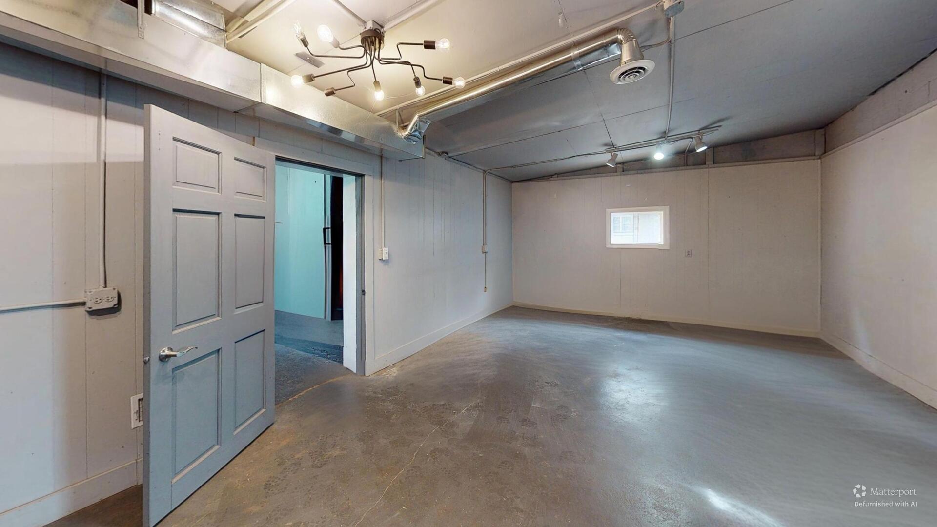 52 N Adams Street Property Photo 11