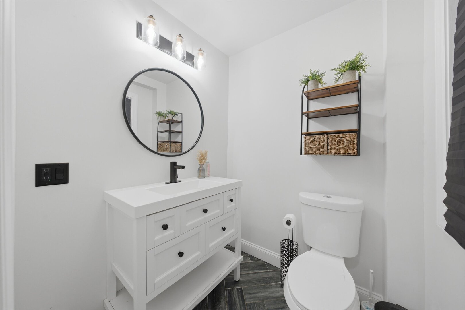 10801 Menard Avenue Property Photo 18