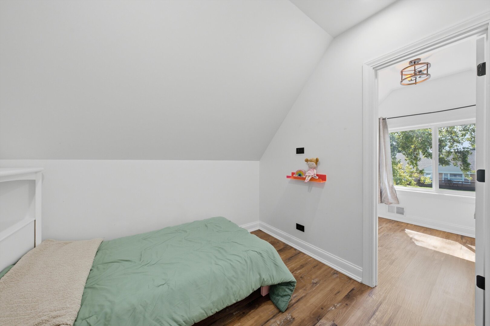 10801 Menard Avenue Property Photo 25