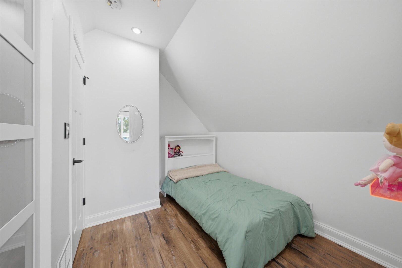 10801 Menard Avenue Property Photo 26