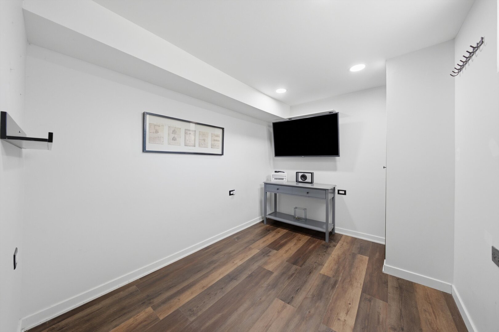 10801 Menard Avenue Property Photo 35