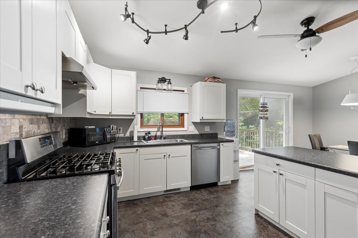 37497 N Il Route 59 Road Property Photo 7