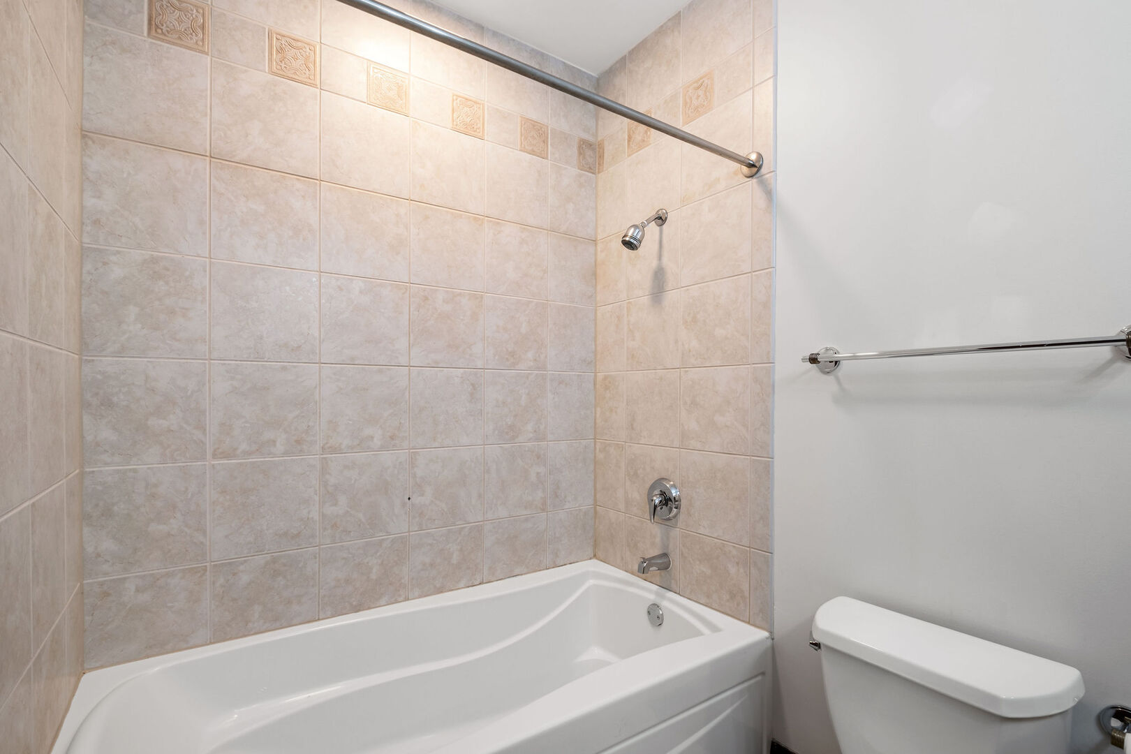 33 W Ontario Street 42es Property Photo 11